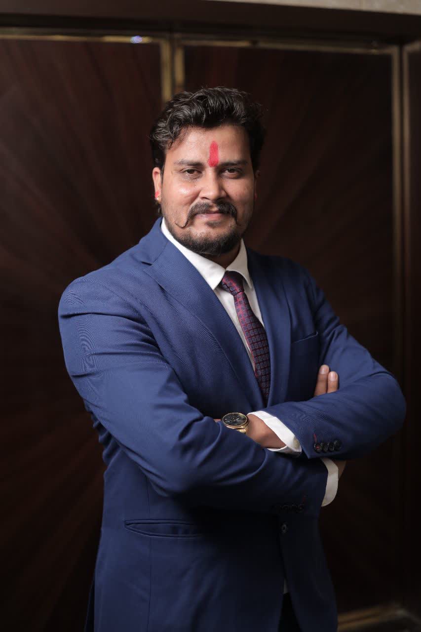 Manmohan Pathak, Director & Founder